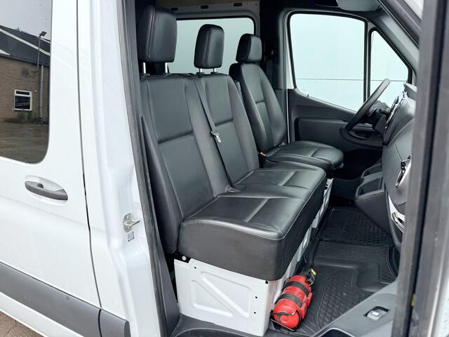 Mercedes-Benz SPRINTER 319 1.9 CDI Automaat L3H2 Dubbele Cabine Mercedes ME MBUX Climate Control Camera Navigatie Trekhaak DOKA DC