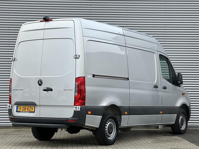 Mercedes-Benz SPRINTER 317 CDI L2H2 RWD Zilver Grijs