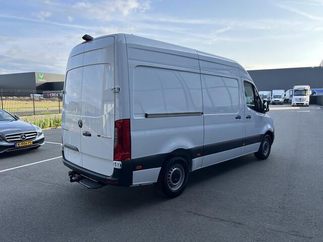 Mercedes-Benz SPRINTER 319 CDI L2 H2 3.0 V6 / 3500KG Trekhaak / 360 Camera / MBUX / Navigatie / Cruise control / Airco / 270 Graden achterdeuren