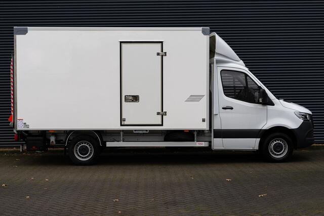 Mercedes-Benz SPRINTER Bakwagen 317 1.9 CDI 170PK Automaat Elektrische laadklep, MBUX, bijrijdersbank, cruise control, led