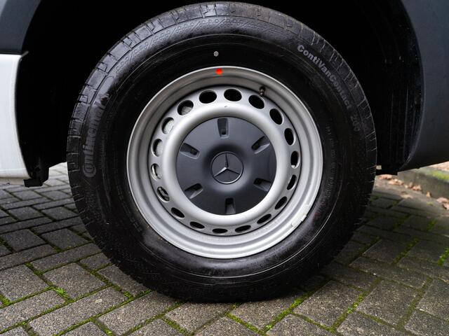 Mercedes-Benz SPRINTER Bakwagen 317 1.9 CDI 170PK Automaat Elektrische laadklep, MBUX, bijrijdersbank, cruise control, led