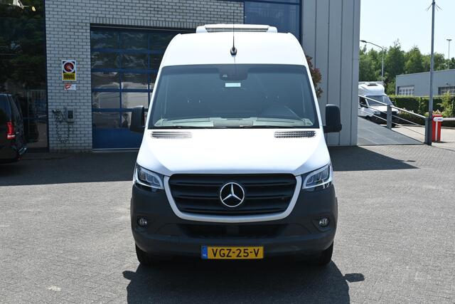 Mercedes-Benz SPRINTER 316 CDI L2H2 Harderwijk KOEL/VRIES D/N Thermo King 3500kg Trekgewicht, LED, MBUX navigatie met camera, Leder stuurwiel