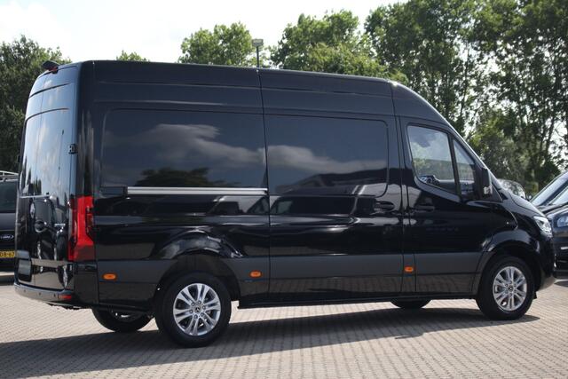 Mercedes-Benz SPRINTER 317 2.0CDI 170pk L2H2 | Camera | LED | Gev. Stoel | Navi MBux 10 | Cruise | Blindspot | Lease 878,- p/m