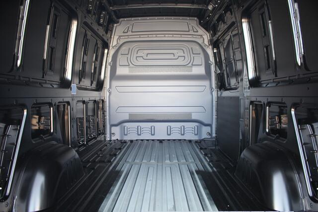 Mercedes-Benz SPRINTER 317 2.0CDI 170pk L2H2 | Camera | LED | Gev. Stoel | Navi MBux 10 | Cruise | Blindspot | Lease 878,- p/m