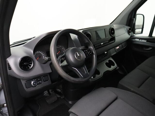 Mercedes-Benz SPRINTER 319CDI 3.0V6 Dubbele Cabine Open Laadbak | Navigatie | 7-Persoons | 3500Kg Trekhaak