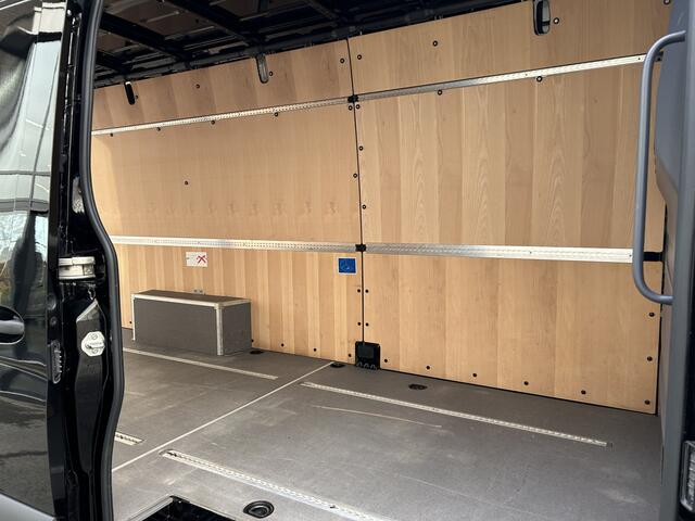 Mercedes-Benz SPRINTER 317 CDI L3 H2 MBUX / Camera / Parkeersensoren / Carplay navigatie / Cruise control / Airco / 270 Graden achterdeuren