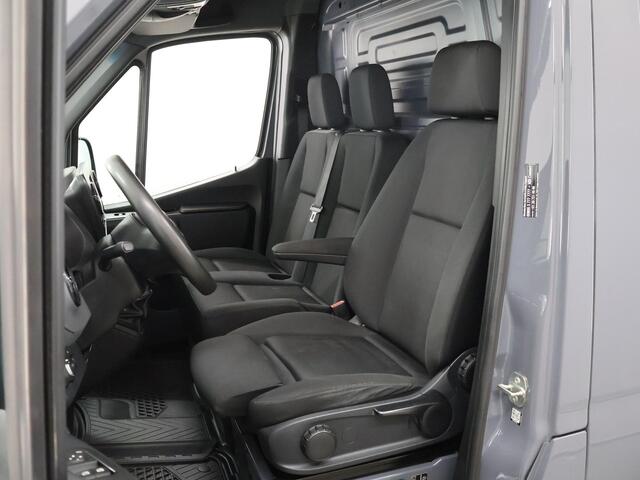 Mercedes-Benz SPRINTER 314 CDI | RWD | L2 H2 | 2800 KG. AHW | | Navigatie | Parkeercamera | Airco | Keyless Go | 3-zits |