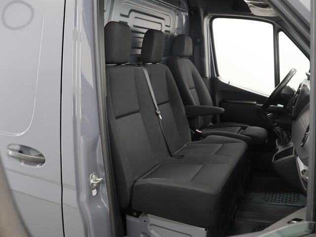 Mercedes-Benz SPRINTER 314 CDI | RWD | L2 H2 | 2800 KG. AHW | | Navigatie | Parkeercamera | Airco | Keyless Go | 3-zits |
