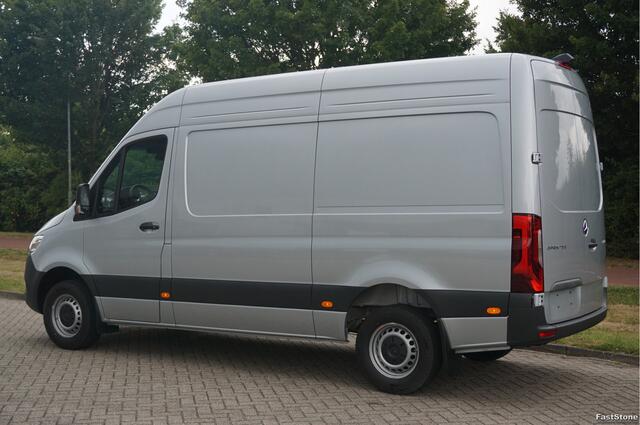 Mercedes-Benz SPRINTER 317CDI Pro L2H2 BPM VRIJ!! 10.25" Mbux Cam, Gev. Stoel, 3.5T Trekgewicht, LED!! NR. A01*