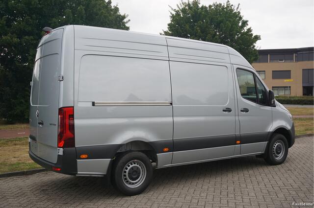 Mercedes-Benz SPRINTER 317CDI Pro L2H2 BPM VRIJ!! 10.25" Mbux Cam, Gev. Stoel, 3.5T Trekgewicht, LED!! NR. A01*