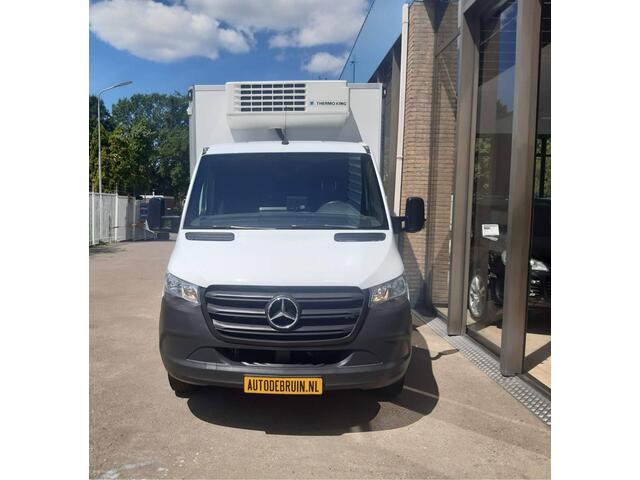 Mercedes-Benz SPRINTER 317 CDI Koelwagen / Vrieswagen 380V Stekker Laadklep Zijdeur Automaat