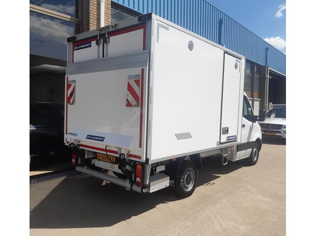 Mercedes-Benz SPRINTER 317 CDI Koelwagen / Vrieswagen 380V Stekker Laadklep Zijdeur Automaat
