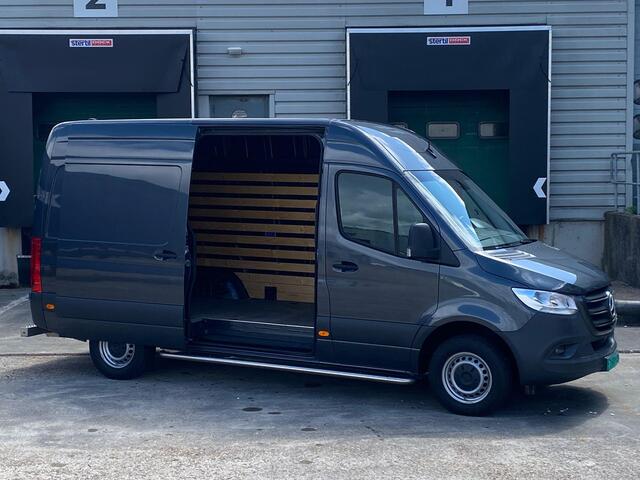 Mercedes-Benz SPRINTER 317 1.9 CDI L2/H2 RWD Mercedes-Benz Sprinter 317 1.9 CDI L2H2 RWD