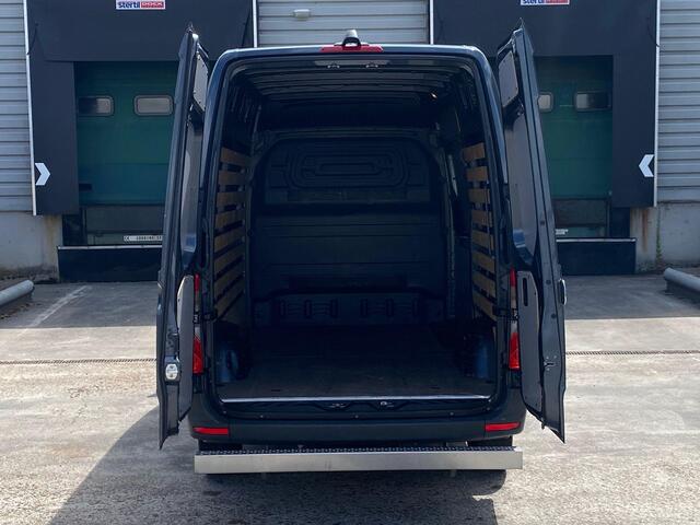 Mercedes-Benz SPRINTER 317 1.9 CDI L2/H2 RWD Mercedes-Benz Sprinter 317 1.9 CDI L2H2 RWD