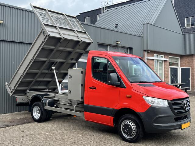 Mercedes-Benz SPRINTER 514 2.2 CDI Kipper Airco Trekhaak 3500kg trekgewicht Telefoonverbinding 3-Persoons Gereedschapskist Kieper Open laadbak Bpm vrij voor particulier gebruik!!