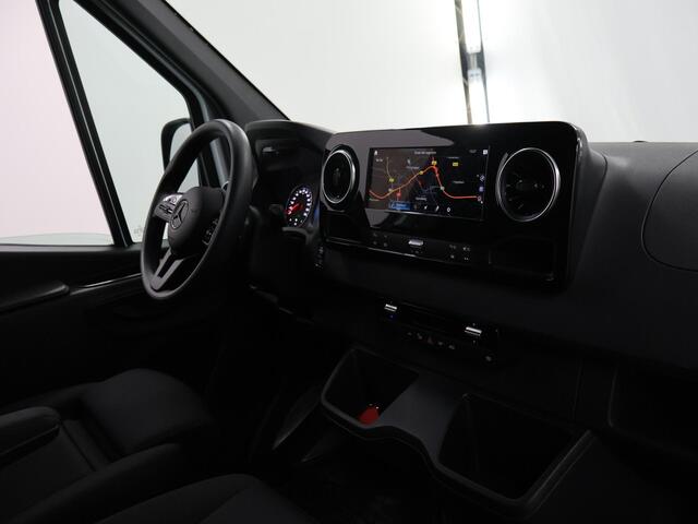 Mercedes-Benz SPRINTER 319 CDI L2 H2 | Aut. MBUX 10.25" | Airco | Voorruitverwarming | Parkeercamera | LED koplampen | Stoelverwarming | Certified