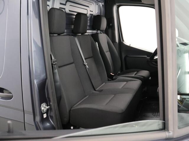 Mercedes-Benz SPRINTER 319 CDI Aut. | L2 H2 | Select | EDITION | Stylingpakket | LM Velgen | Spoilerpakket | Keyless Go | Parkeercamera | Bluetooth | Airco | 3-zits | Led Koplampen | 3500 KG. AHW | NIEUW |