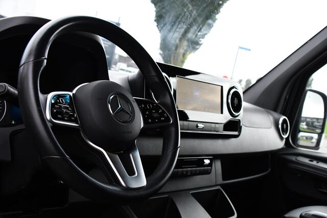 Mercedes-Benz SPRINTER 319 1.9 CDI L2H1 RWD PB Edition Full Options! 360 Camera, 3500kg Trekhaak, Cruise, LED, Stoelverwarming, 10,5'' Mbux, 2 x Schuifdeur, Leder, Uniek!