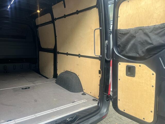 Mercedes-Benz SPRINTER 317 L2H2 lichte zij schade