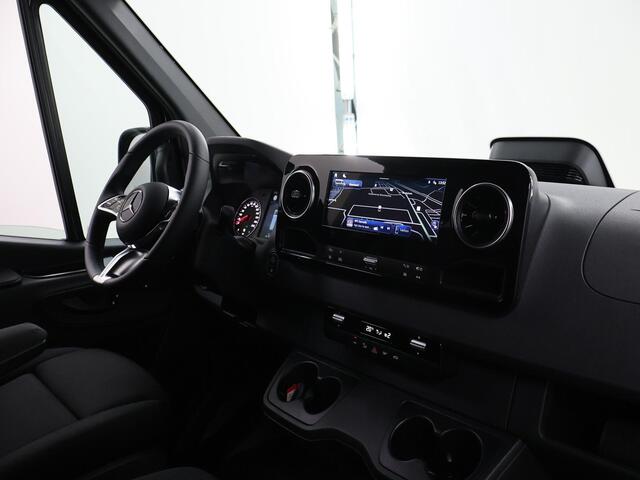 Mercedes-Benz SPRINTER 319 CDI L2 H2 | SELECT | AUTOMAAT | DISTRONIC PLUS | LED LAMPEN | 3500 KG AHW | DODEHOEKASSISTENT | CAMERA | NAVIGATIE | CARPLAY - ANDROID AUTO | LUCHTGEVEERDE BESTUURDERSSTOEL