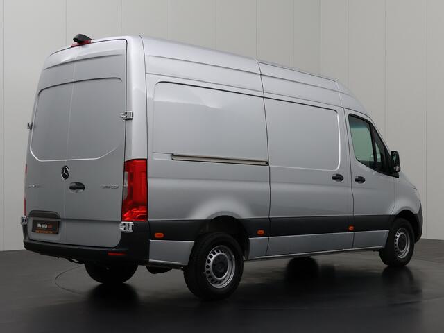 Mercedes-Benz SPRINTER 315CDI 9G-Tronic Automaat L2H2 | 3500Kg Trekken | Camera | Airco | Cruise | Betimmering | 3-Persoons