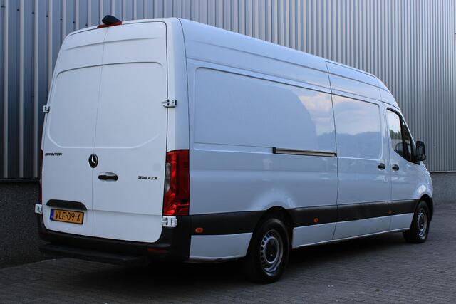Mercedes-Benz SPRINTER 314 2.2 CDI L3H2 Cruisecontrol | Camera | 3 Zitplaatsen | Parkeersensoren | Carplay