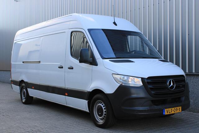 Mercedes-Benz SPRINTER 314 2.2 CDI L3H2 Cruisecontrol | Camera | 3 Zitplaatsen | Parkeersensoren | Carplay