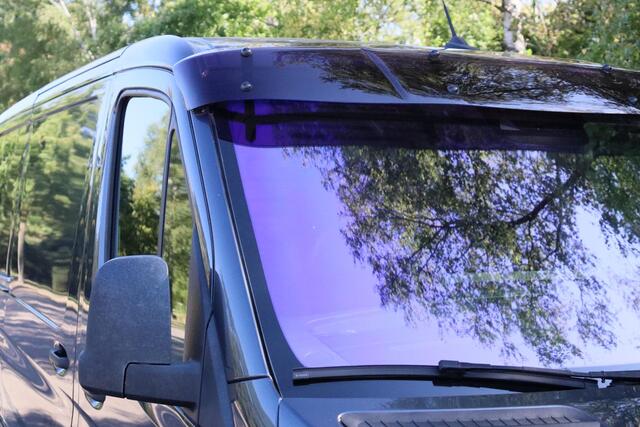 Mercedes-Benz SPRINTER 319 3.0 CDI 366 EHD L2H1 V6 2018 | Goed Onderhouden | Airco | Cruise Control | 1e Eigenaar | Navigatie | Trekhaak | Aanhanger Assistent | DAB Radio | Achteruitrij Camera | Parkeersensoren | Nationale Autopas