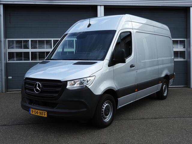 Mercedes-Benz SPRINTER 317 1.9 CDI L2H2 RWD AIRCO | MBUX | CAMERA | 3.5t TREKHAAK