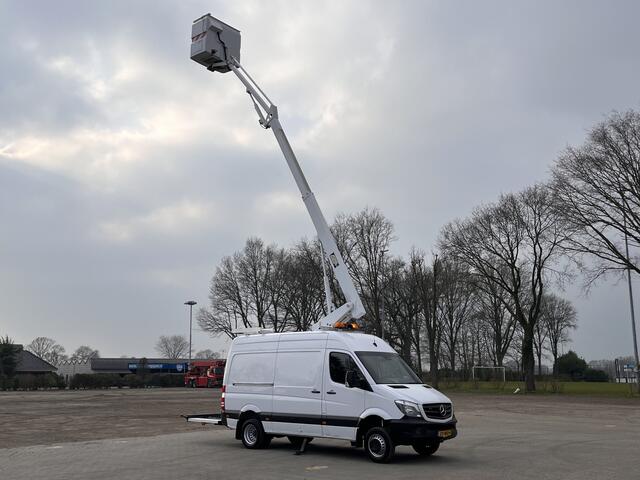 Mercedes-Benz SPRINTER 516 160pk Hoogwerker 14 meter Euro 6 Pto Omvormer Verkeersbord Bedieningspaneel Kastinrichting Airco Cruise control Tachograaf Steunpoten Telefoonverbinding