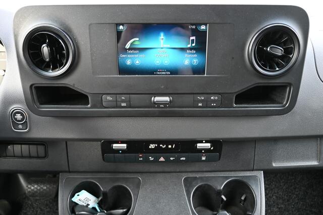Mercedes-Benz SPRINTER 516 CDI L3H2 3500kg trekhaak, Geveerde stoel, MBUX met camera, Etc.