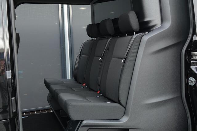 Mercedes-Benz SPRINTER 4x4 319Cdi 190Pk 9G-tronic | L2H1 | Dubbele Cabine | 2x Schuifdeur | 4WD | AWD | Bullbar | Treeplanken | 18'' All Terrain | Obsidian Black