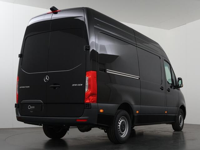 Mercedes-Benz SPRINTER 315 CDI | L2 H2 | RWD | Aut. | PRO | BPM VRIJ! | ACHTERUITRIJCAMERA | 3500 KG AHW | DODEHOEKASSISTENT | AIRCO | CRUISE | CARPLAY | ANDROID AUTO | METALLIC | 3-ZITS | MBUX SYSTEEM GROOT
