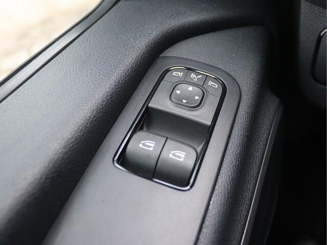 Mercedes-Benz SPRINTER 317 CDI L2H2 Select | AIRCO/CRUISE/CAMERA/3.500 KG AHW | Certified