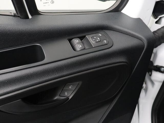 Mercedes-Benz SPRINTER 315CDI L2H2 | Multimedia | Camera | Airco | Cruise | Betimmering | 3-Persoons