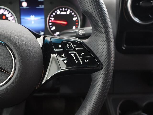 Mercedes-Benz SPRINTER 315 CDI | L2 H2 | RWD | Aut. | PRO | BPM VRIJ! | ACHTERUITRIJCAMERA | 3500 KG AHW | DODEHOEKASSISTENT | AIRCO | CRUISE | CARPLAY | ANDROID AUTO | METALLIC | 3-ZITS | MBUX SYSTEEM GROOT