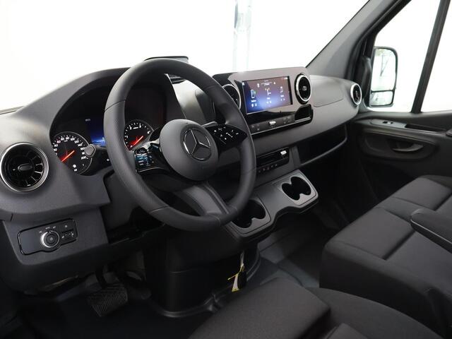 Mercedes-Benz SPRINTER 315 CDI | L2 H2 | RWD | Aut. | PRO | BPM VRIJ! | ACHTERUITRIJCAMERA | 3500 KG AHW | DODEHOEKASSISTENT | AIRCO | CRUISE | CARPLAY | ANDROID AUTO | METALLIC | 3-ZITS | MBUX SYSTEEM GROOT