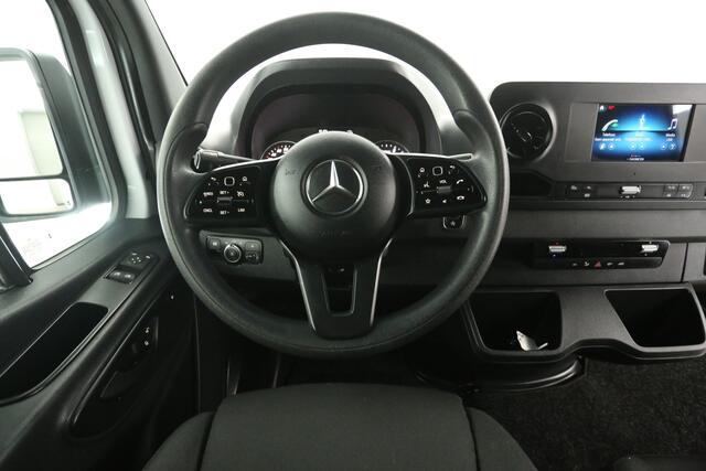 Mercedes-Benz SPRINTER 317 CDI 170PK L3H2 | Automaat | 3500kg Trekgew. | Trekhaak | Airco | Camera | Cruise | 3-Zits | Parkeersens.