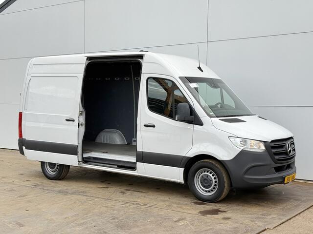 Mercedes-Benz SPRINTER 317 1.9 CDI L2H2 Climate Control Cruise Control Camera ESP Lane Assist Trekhaak