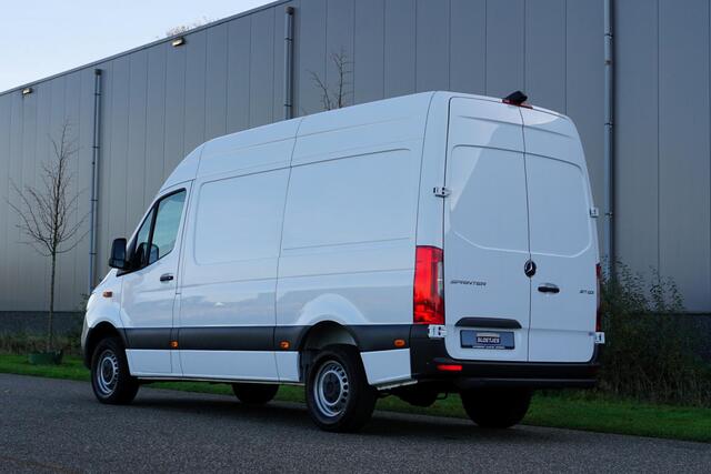 Mercedes-Benz SPRINTER 317 L2H2 RWD Automaat |EURO6 |1e eigenaar |Topstaat |Betimmering |Fabrieksgarantie |Camera |Cruise |Navi |Climate control |Stoelverwarming |3500 KG |170 pk