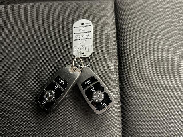 Mercedes-Benz SPRINTER 317CDi L3H2 Maxi | Navigatie | Camera 360 | Airco | Cruise | Trekhaak | Betimmering