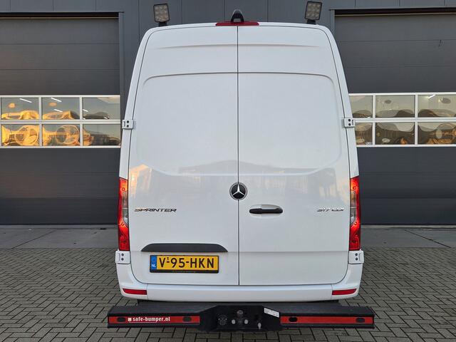Mercedes-Benz SPRINTER 317 1.9 CDI L2H2 RWD