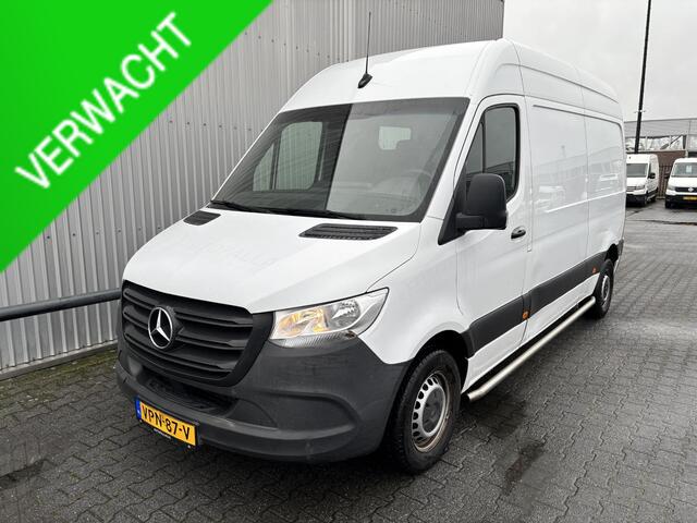 Mercedes-Benz SPRINTER 211 1.9 CDI L2H2 FWD*A/C*CAMERA*3PERSOONS*