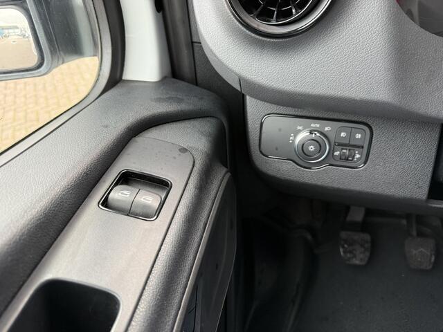 Mercedes-Benz SPRINTER 211 2.2 CDI L1H1 7"MBUX/Navi/Camera