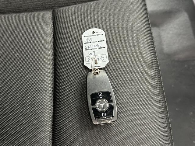 Mercedes-Benz SPRINTER 515CDI Bakwagen+Laadklep | Airco | Cruise | 3-Persoons | Dakspoiler