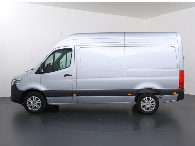 Mercedes-Benz SPRINTER 319 CDI | Aut. | L2 H2 | Pro | LED | 3500 KG AHW VOORBEREIDING | STOELVERWARMING | ACHTERUITRIJCAMERA | METALLIC | E4S SMARTPHONE INTEGRATIE | DODEHOEKDETECTIE | LICHTMETALEN VELGEN
