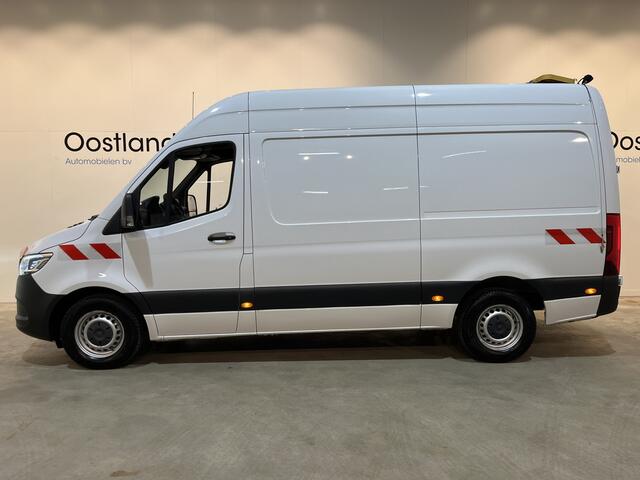 Mercedes-Benz SPRINTER 317 CDI L2H2 RWD / Euro 6 / Airco / Cruise Control / Camera / Trekhaak / CarPlay
