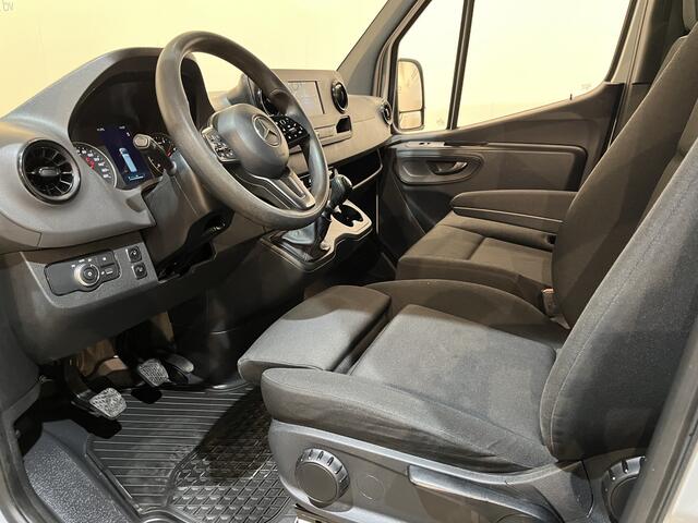 Mercedes-Benz SPRINTER 317 CDI L2H2 RWD / Euro 6 / Airco / Cruise Control / Camera / Trekhaak / CarPlay