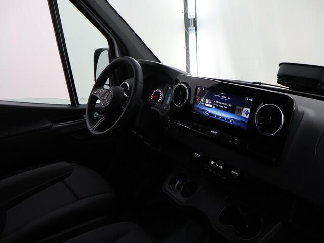 Mercedes-Benz SPRINTER 317 L2H2 RWD PRO | 3500kg TREKKEN | FACELIFT | 3-ZITS | CAMERA | AUTOMAAT