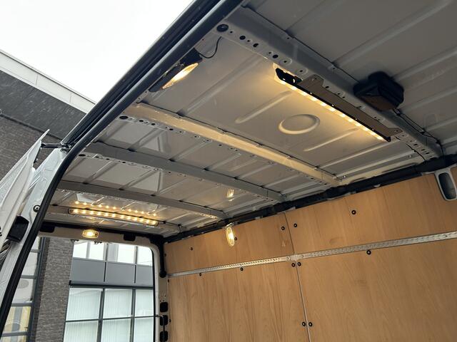 Mercedes-Benz SPRINTER 317 CDI L2 H2 MBUX / 360 Camera / Geveerde stoel / Navigatie / Cruise control / Airco / 270 Graden achterdeuren